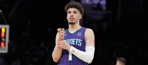 Top NBA Preseason Odds, Picks & Predictions: Thursday (10/19).